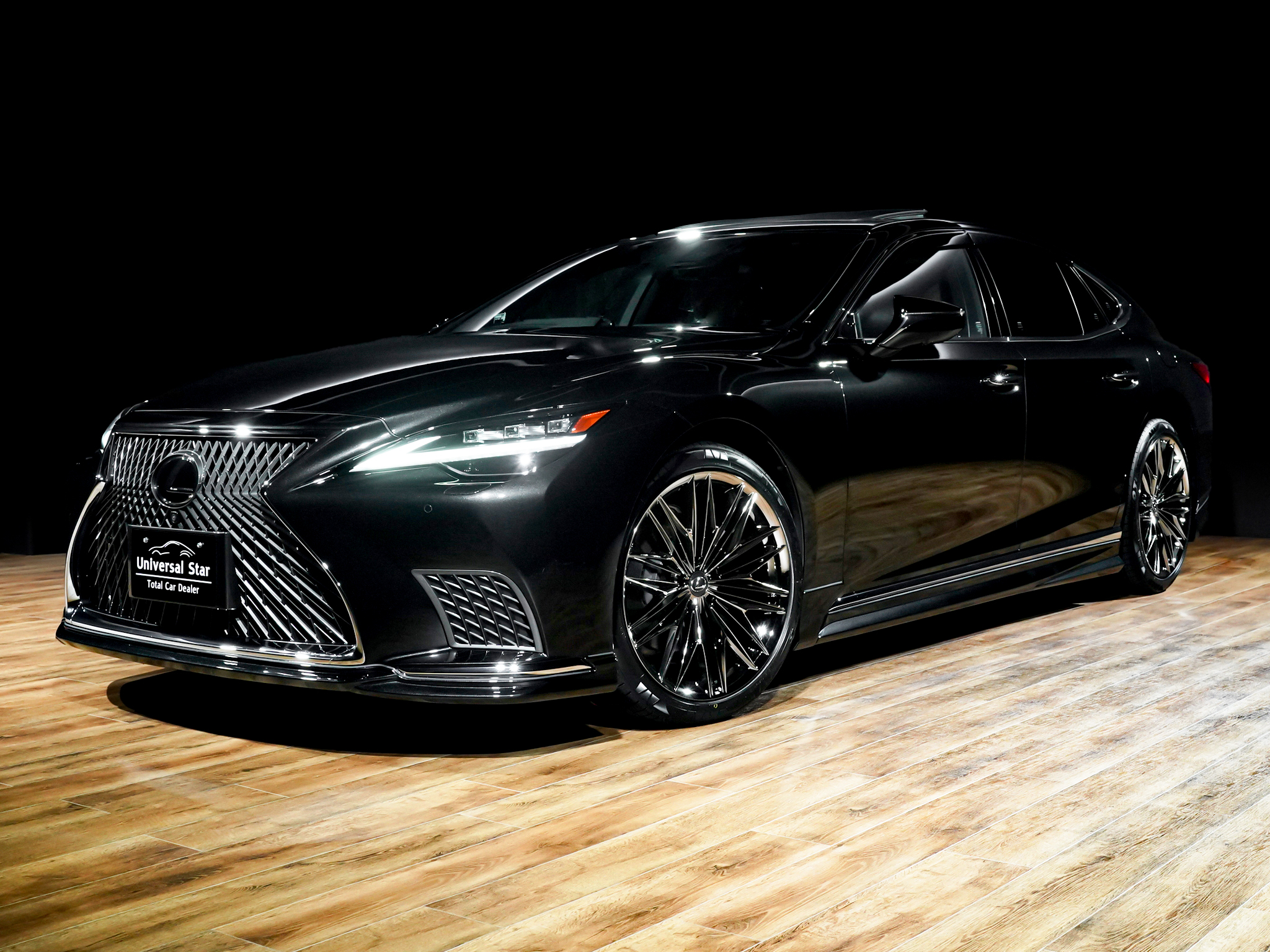 UNIVERSAL DESIGN
レクサス LEXUS LS500後期用エアロ　フロントスポイラー、サイドステップ、リアスカート、トランクスポイラー　FF03M 21インチ