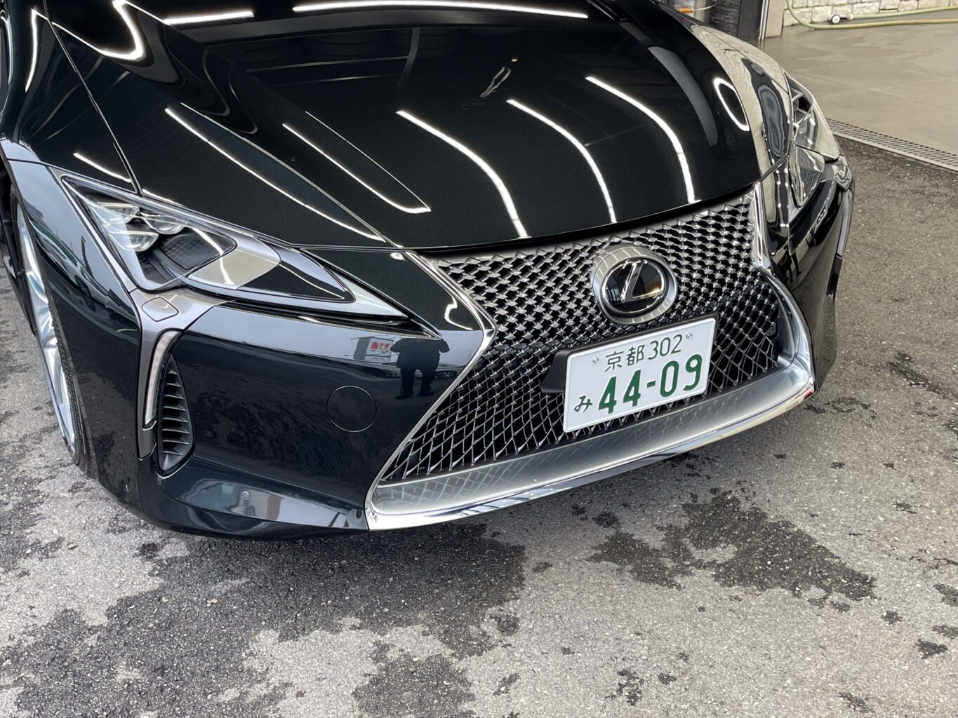 レクサス LC500
ご納車
レクサスLC500をご成約いただき誠に有難うございます
弊社では数多くのレクサス車を揃えておりますので、LCをご検討のお客様はどうぞお気軽にお問い合わせください♪
また純正オプションからオリジナルブランド UNIVERSAL DESIGNまで幅広くパーツも揃えておりますので、エアロやホイールをご検討の方はどうぞお気軽にお問い合わせください♪