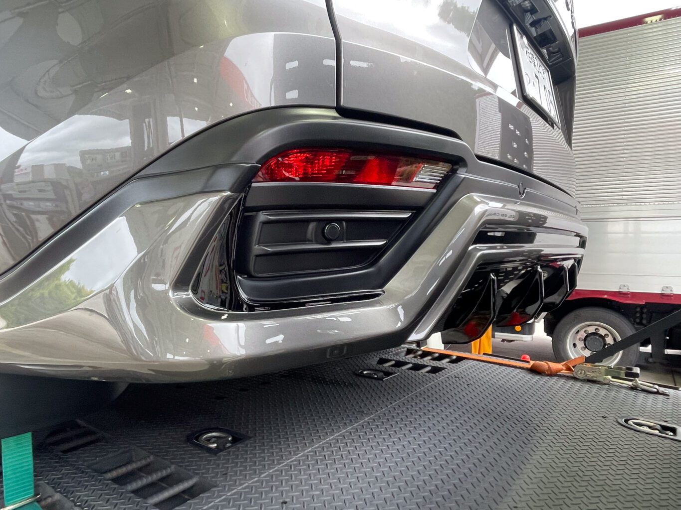 レクサスLX600 UNIVERSAL DESIGNコンプリートをご成約頂きまして、誠に有難うございました！

FF01S 24インチ オーバーフェンダーサイズ