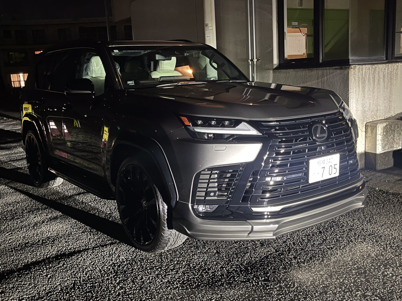 レクサスLX600 UNIVERSAL DESIGNコンプリートをご成約頂きまして、誠に有難うございました！

FF01S 24インチ オーバーフェンダーサイズ