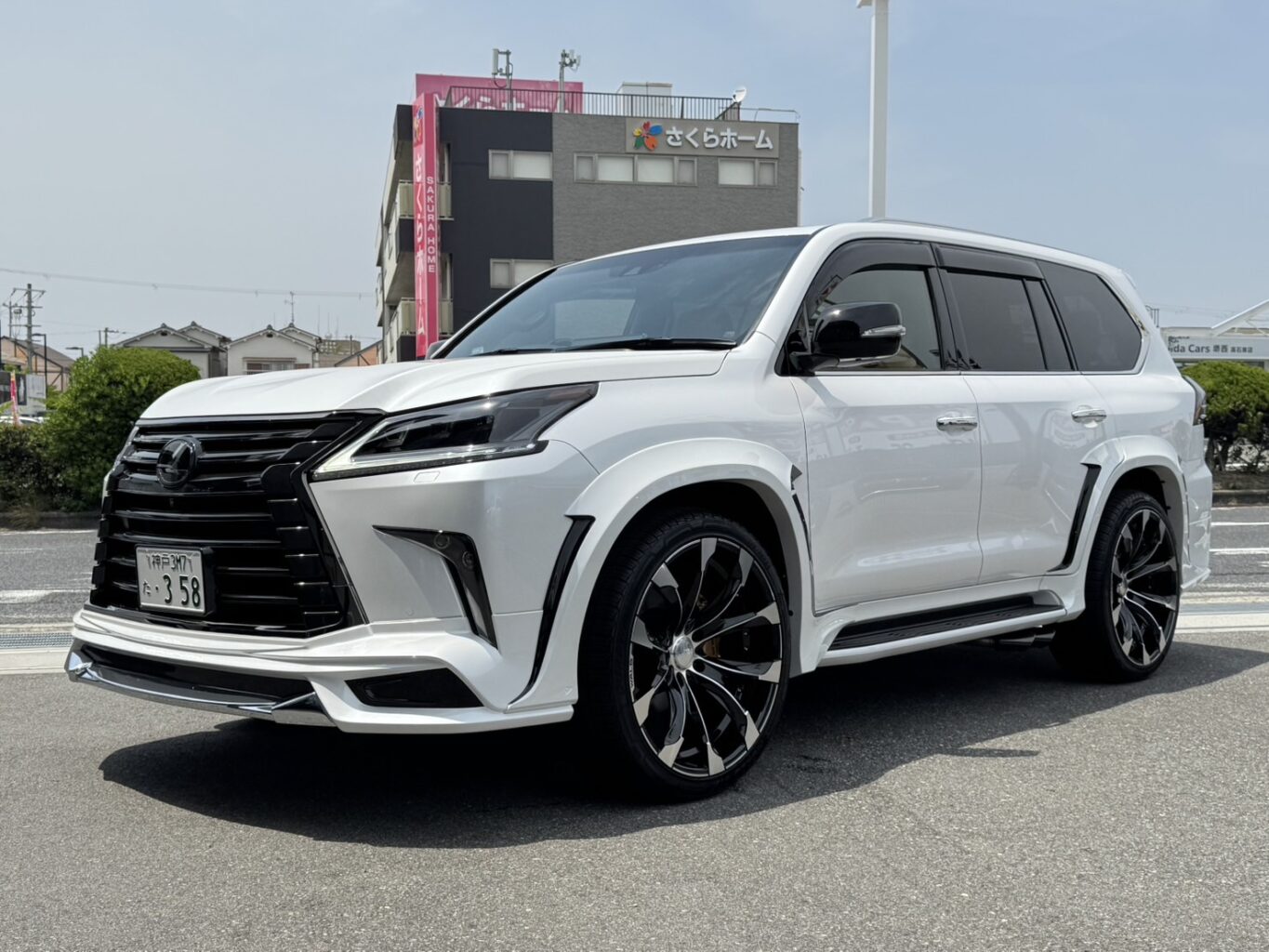 レクサスLX570 WALDコンプリートのご成約、誠に有難うございました!