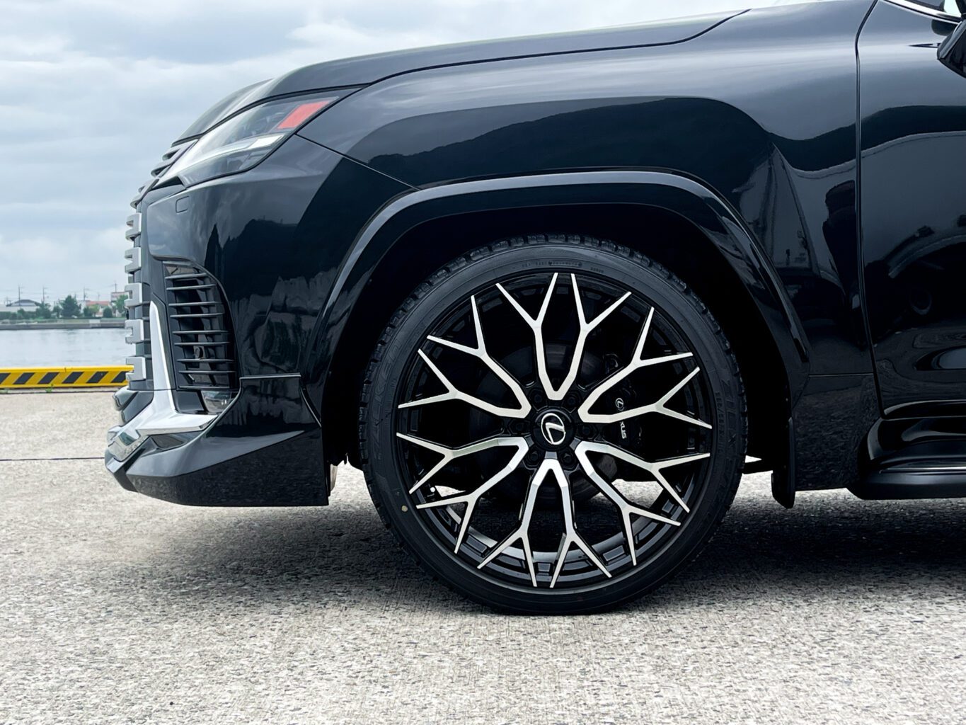 レクサスLX600 モデリスタ x UNIVERSAL DESIGN 24inchをご成約いただき誠にありがとうございました!