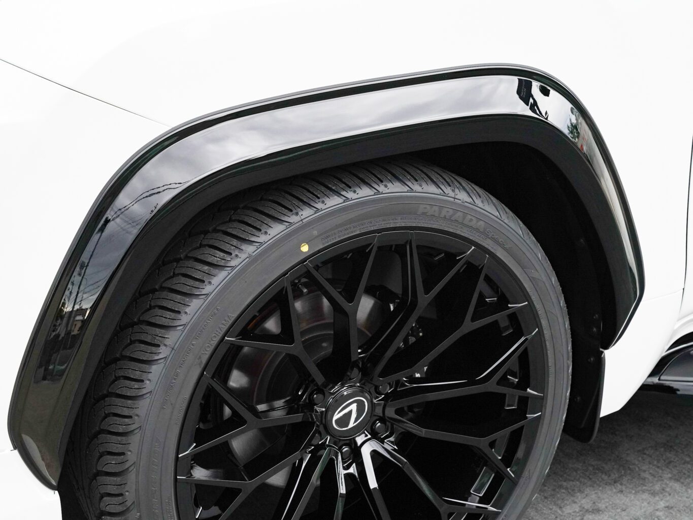 レクサスLX600用 オリジナルホイール FF02M 24インチ オーバーフェンダーサイズを追加しました!