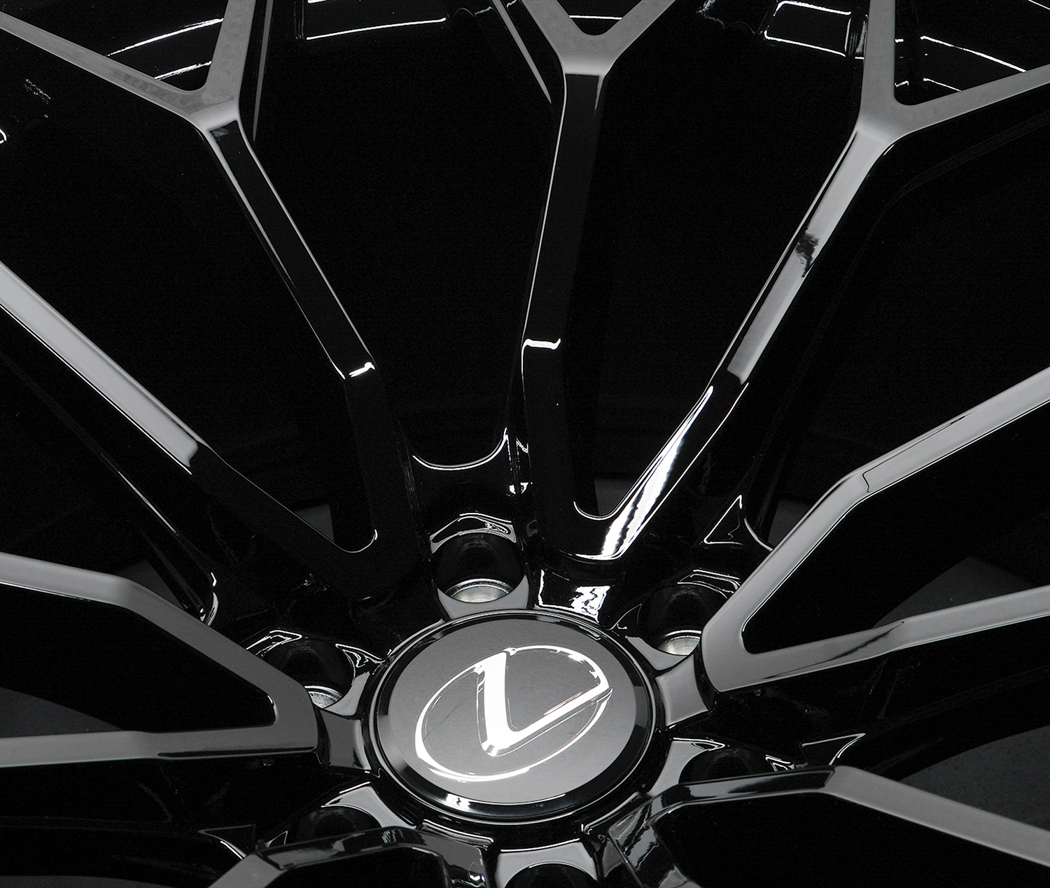 るいさん専用 レクサスLX600 トヨタ ランドクルーザー 専用ホイールです。オーバー