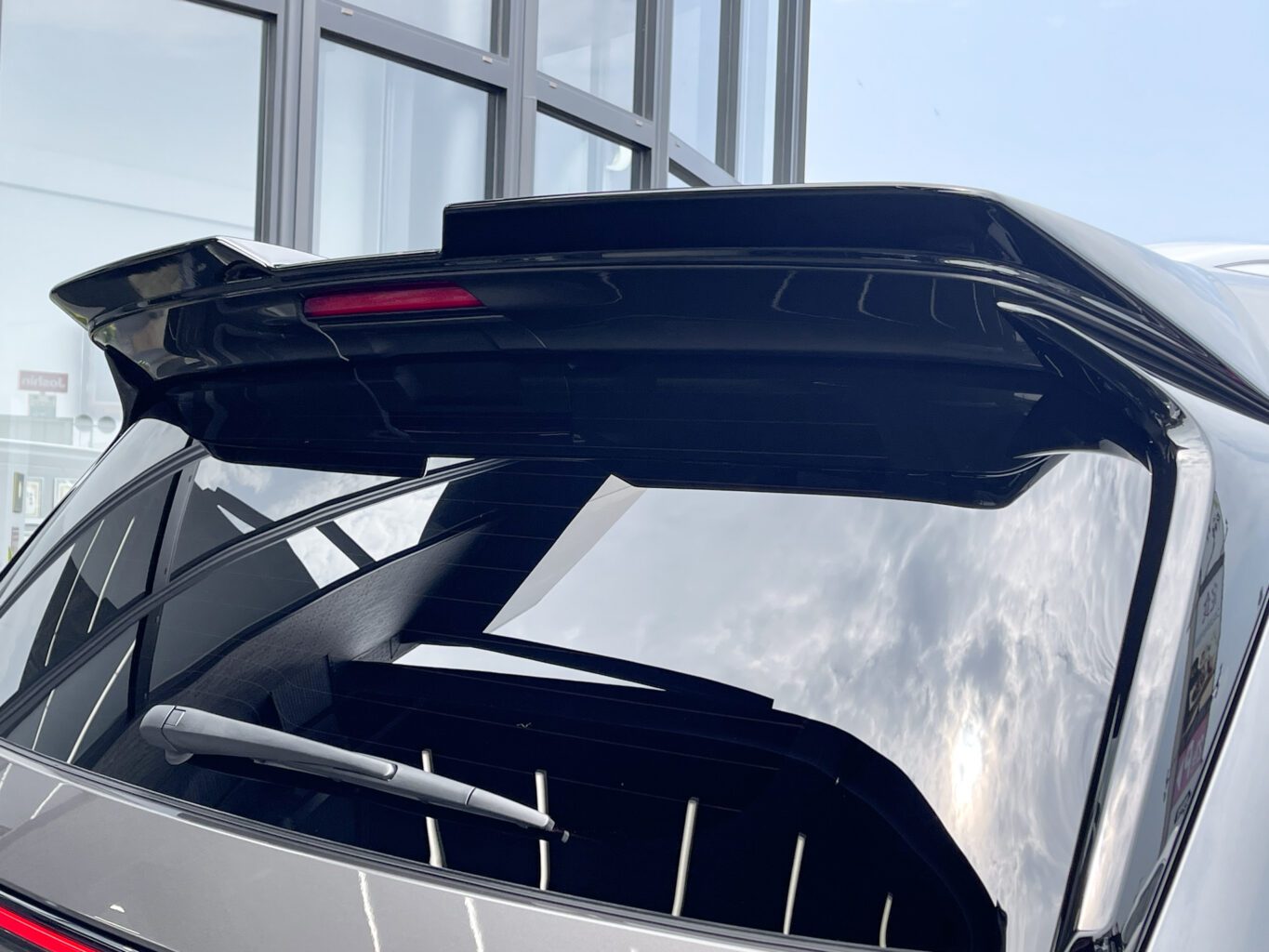 レクサスLX600 Fスポーツスタイル をご成約いただき誠にありがとうございました!また、弊社オリジナルホイール(FF01S)もご装着いただき誠にありがとうございました!