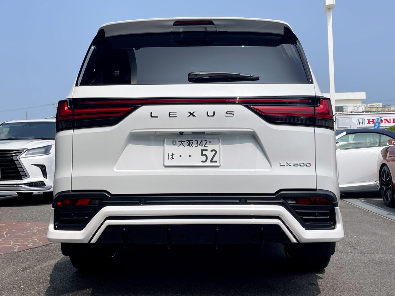 レクサスLX600 UNIVERSAL DESIGN をご成約いただき誠にありがとうございました!
また、弊社オリジナル24インチホイール(FF02M)もご装着いただき誠にありがとうございました!