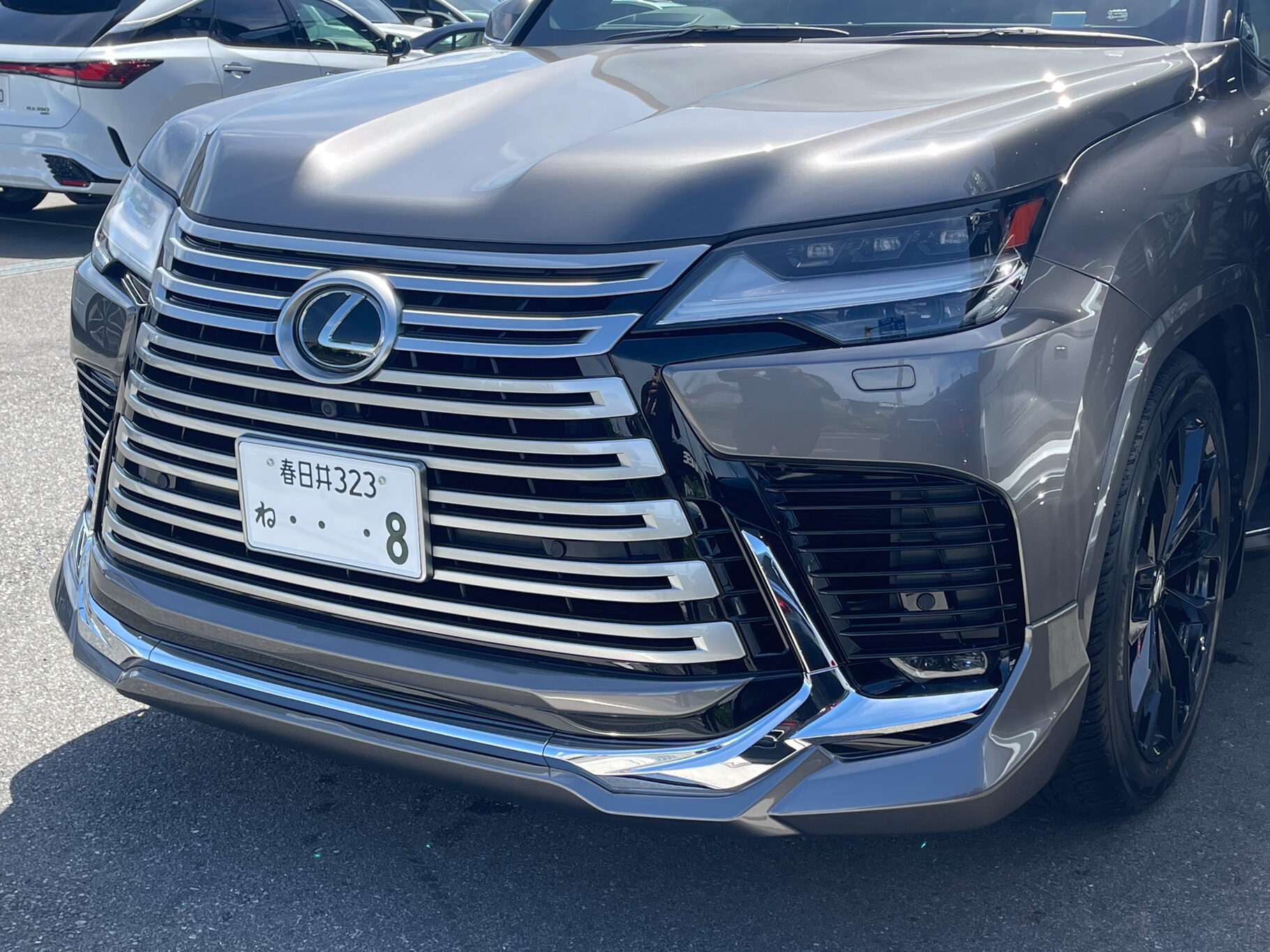 レクサスLX600 モデリスタ スタイルをご成約いただきまして、誠に有難うございました！
また、弊社オリジナルホイール「FF01S 22インチ」をお選びいただき、感謝申し上げます！