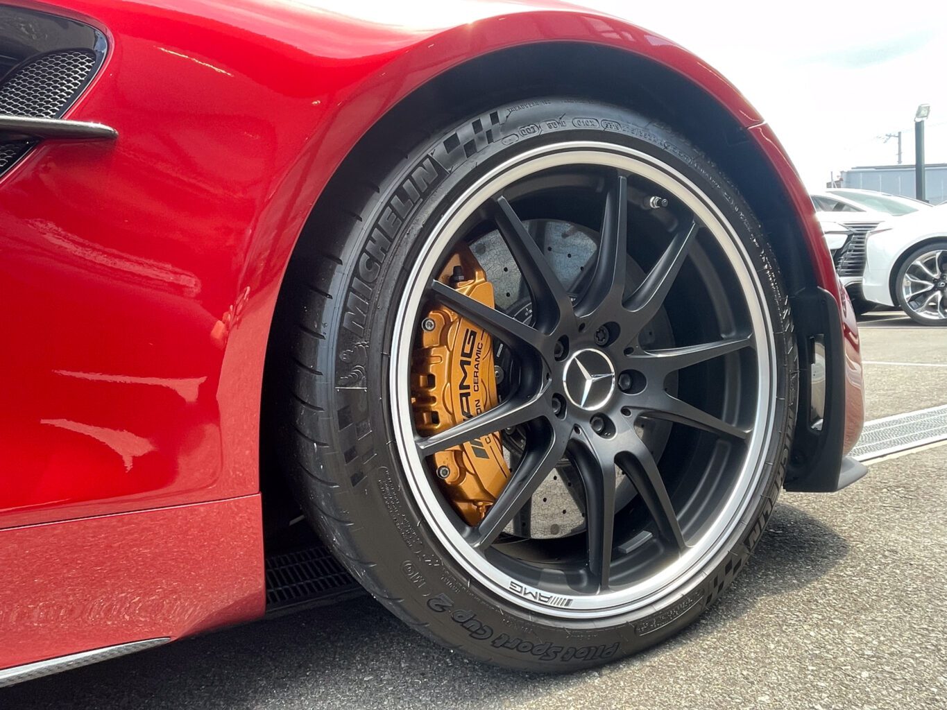メルセデスAMG GT R をご成約頂きまして、誠に有難うございました!