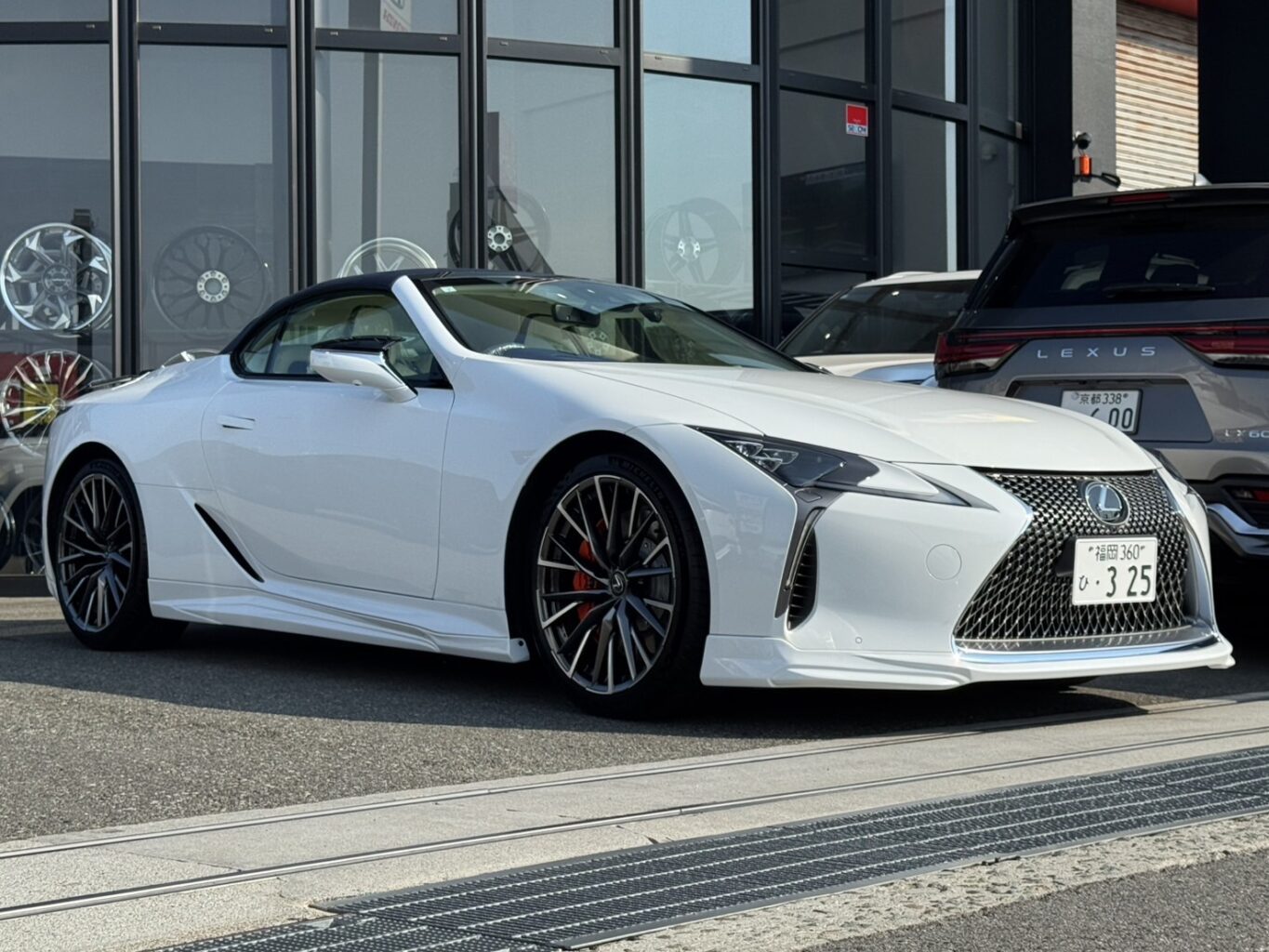 レクサスLC500 コンバーチブル ユニバーサルデザイン エアロをご成約頂き誠に有難うございました!