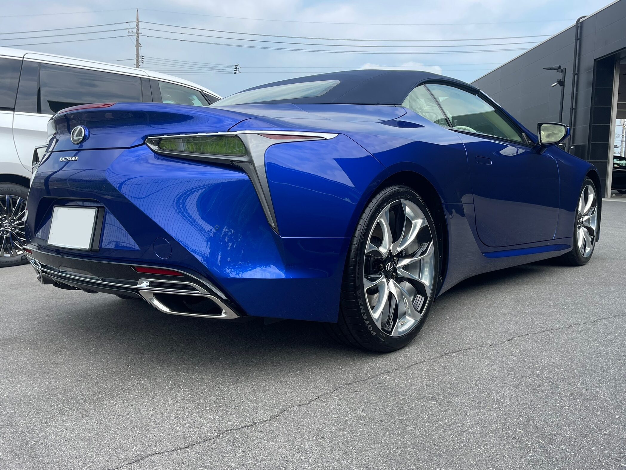 レクサスLC500 コンバーチブル ストラクチュラルブルーをご成約いただき誠にありがとうございました!