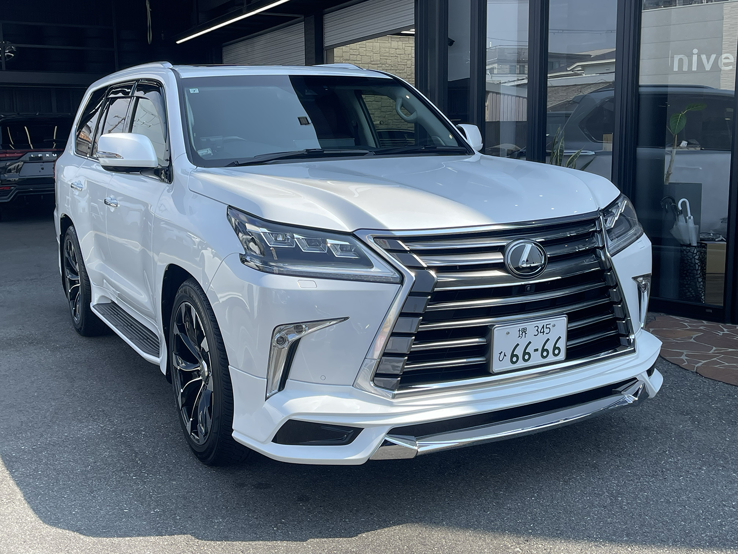 レクサスLX570 WALDスポーツラインのご成約、誠に有難うございました！