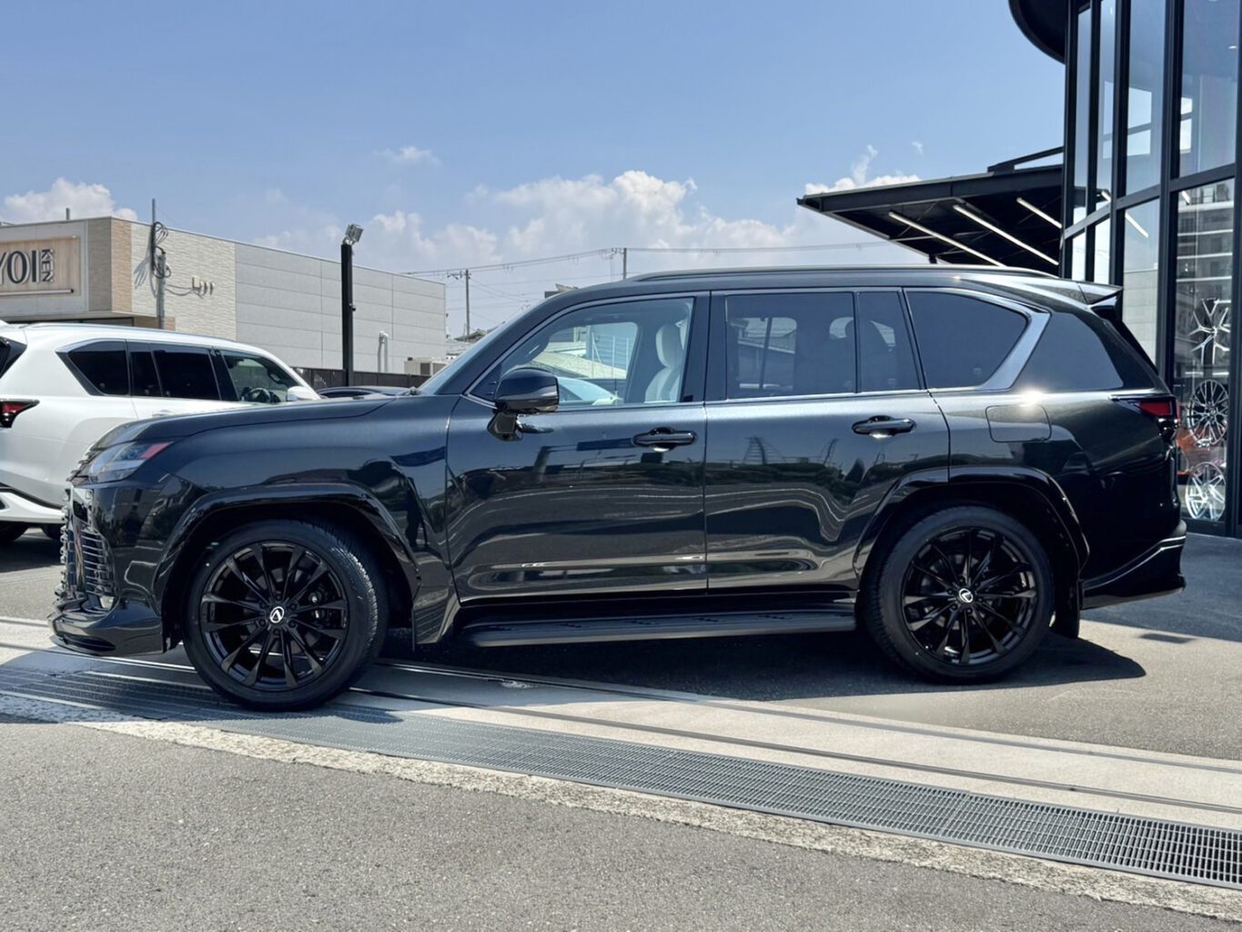 ご納車♪ レクサスLX600 UNIVERSAL DESIGNスタイル をご成約頂き、誠に有難うございました！