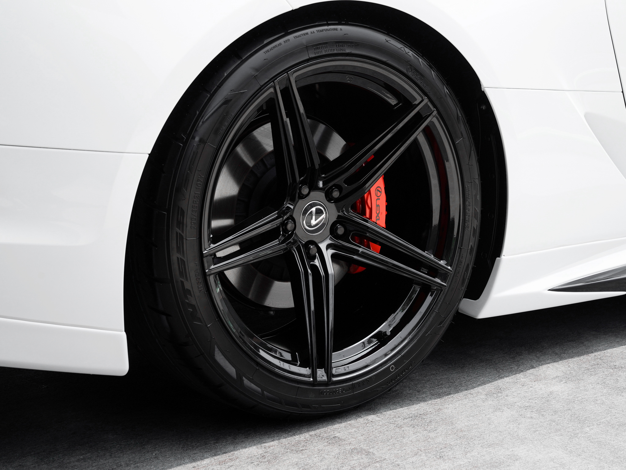 UNIVERSAL DESIGN FF02S for LC500 & LS500 2195+18 21110+31 BLACK POLISH GROSS BLACK