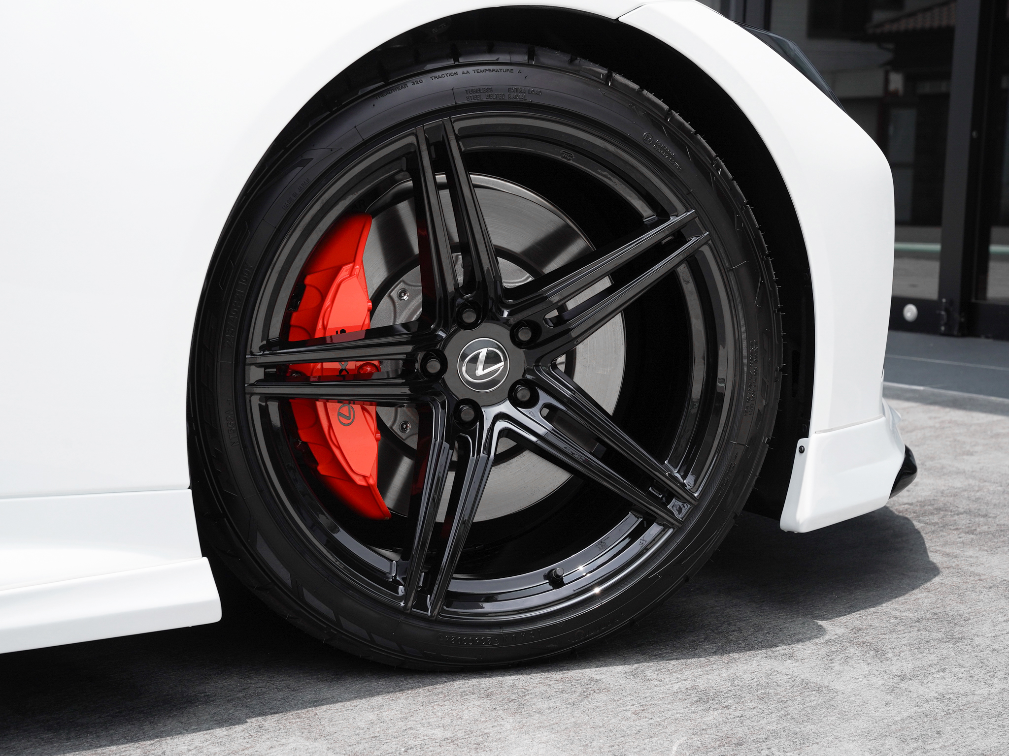 UNIVERSAL DESIGN FF02S for LC500 & LS500 2195+18 21110+31 BLACK POLISH GROSS BLACK