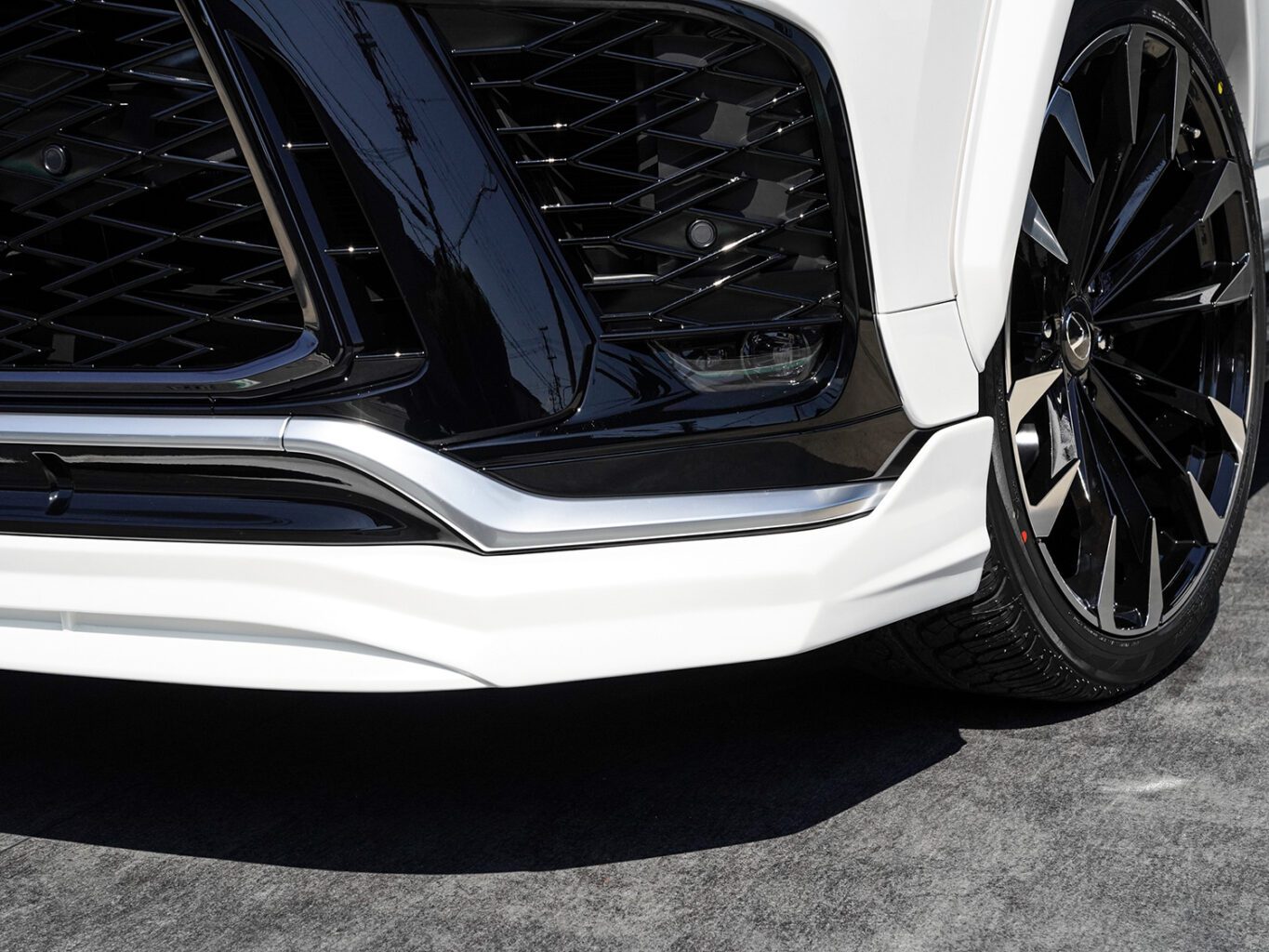 LEXUS LX600 Fスポーツ用 UNIVERSAL DESIGN フロントスポイラー