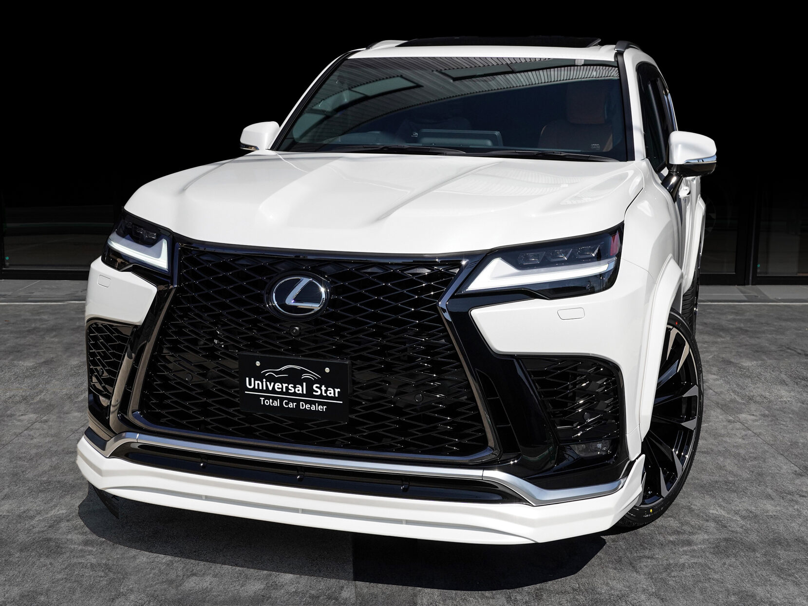 UNIVERSAL DESIGN
LEXUS LX600 Fスポーツ用フロントスポイラーリリース！
日本国内未発売の米国市場モデル LX600 “F SPORT ”(仕様)用の純正バンパーに合わせたフロントスポイラーをリリースしました！