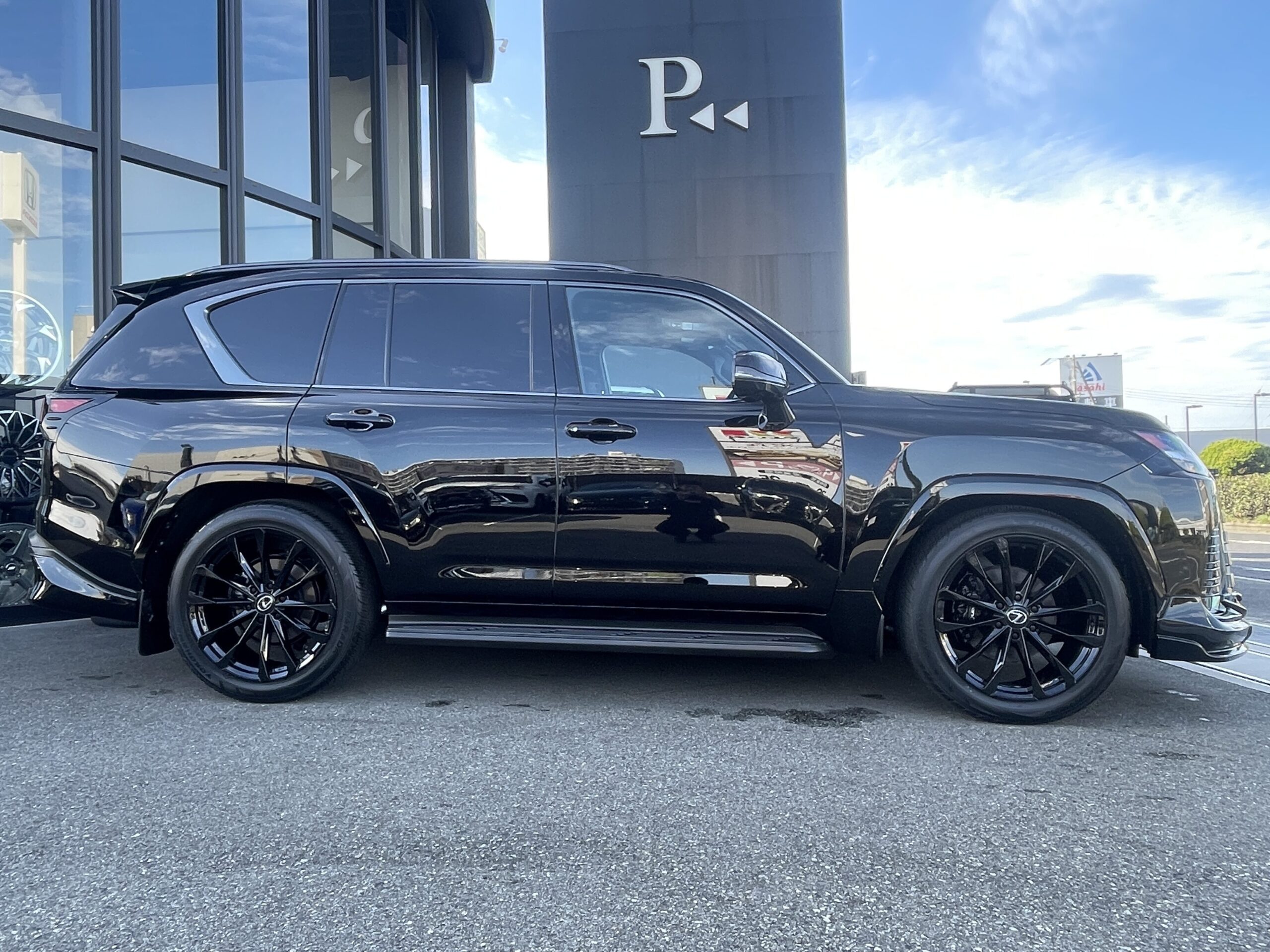 レクサスLX600  UNIVERSAL DESIGN をご成約頂きまして誠にありがとうございました！