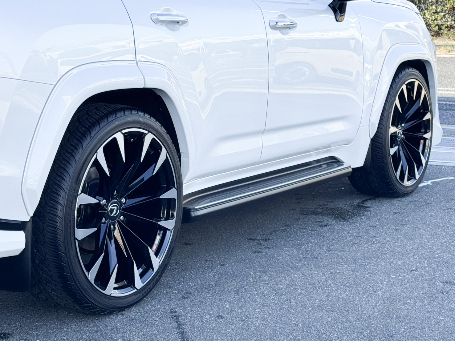 レクサスLX600モデリスタx 弊社オリジナルFF01S 24インチ をご成約頂き誠に有難うございました！