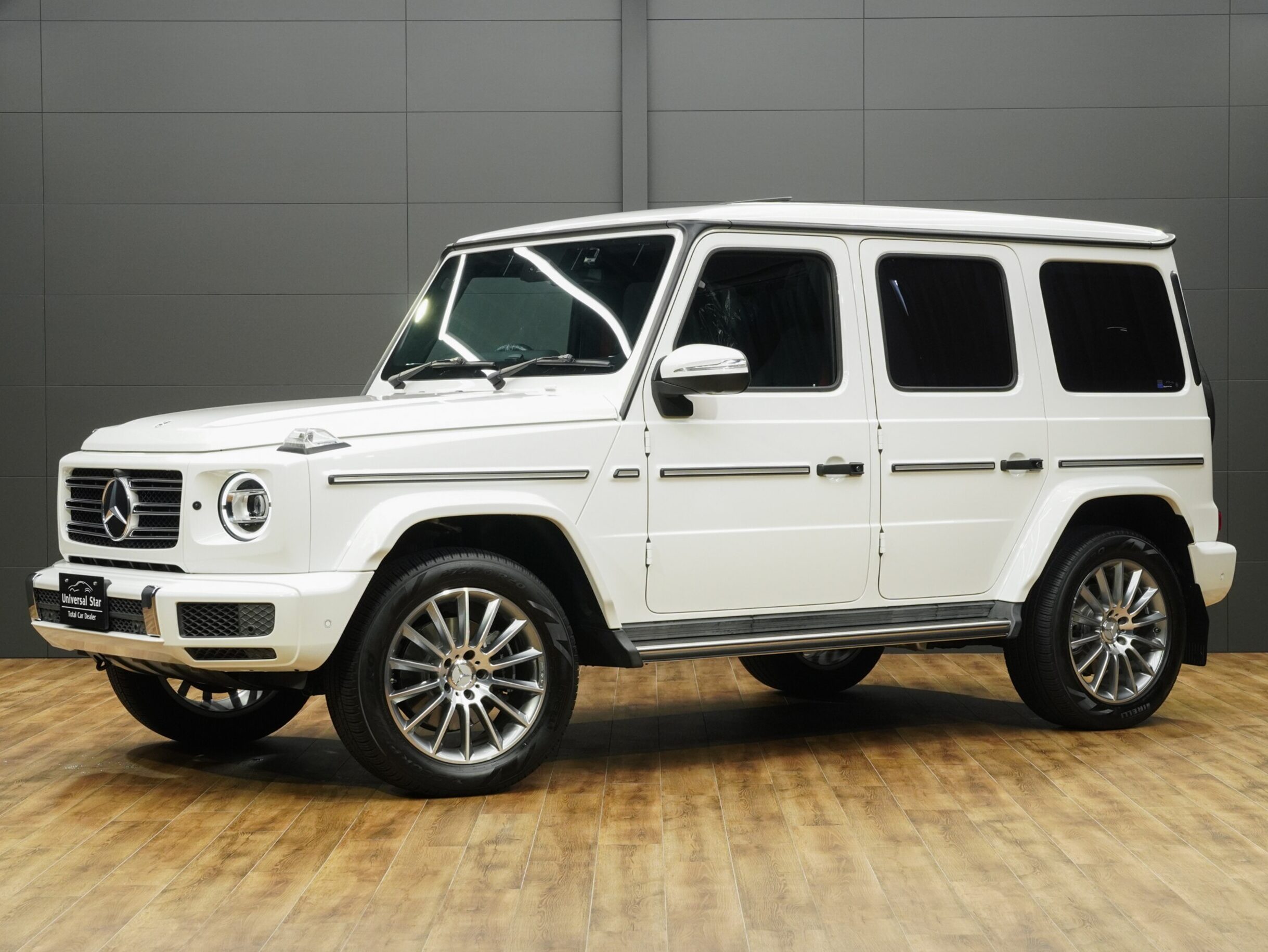 Mercedes Benz G350d
メルセデスベンツ G350d AMG ライン