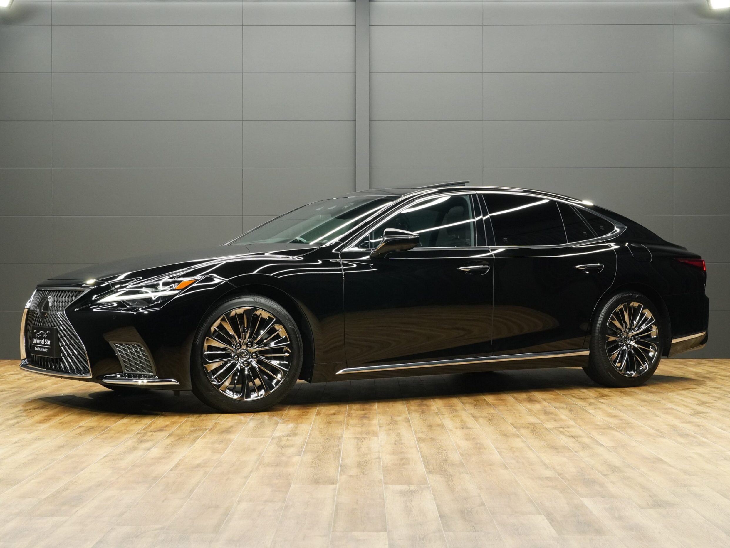 レクサスLS500 Iパッケージ、212ブラック、最終型後期モデル