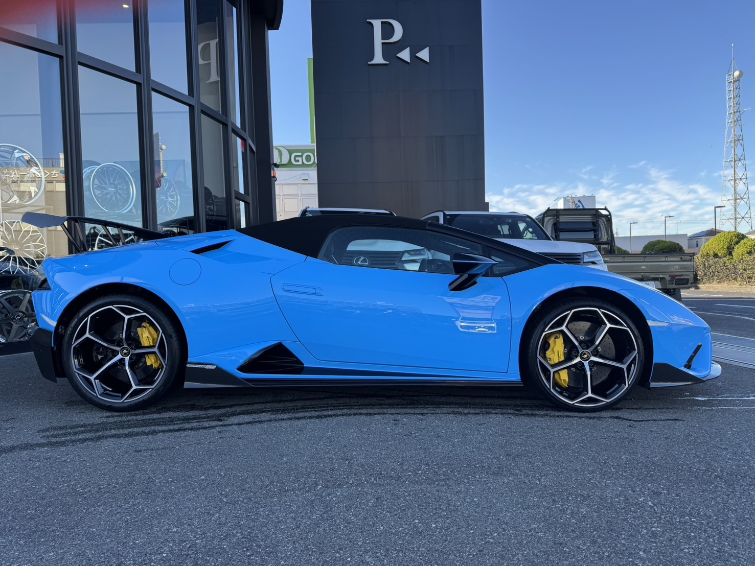 ランボルギーニ ウラカンEVO RWD Spyderをご成約頂きまして誠に有難うございました!