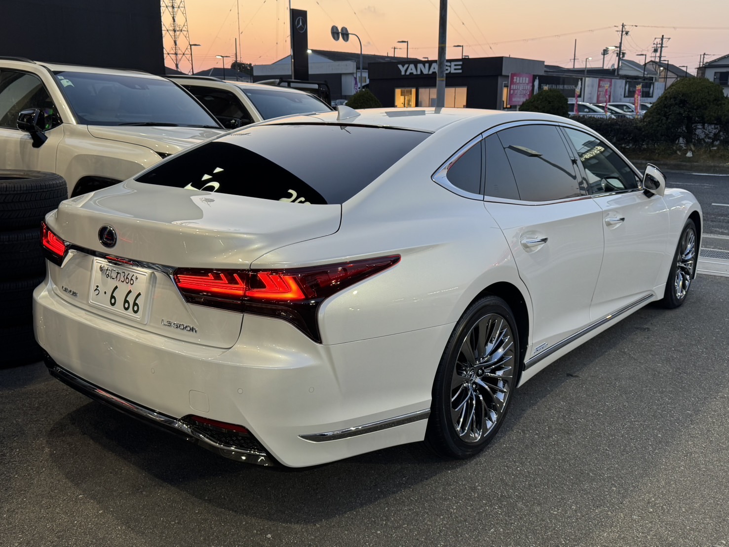 レクサスLS500hをご成約頂きまして誠に有難うございました！