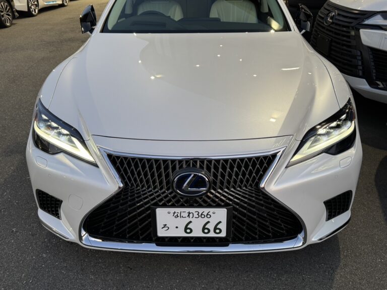 レクサスLS500hをご成約頂きまして誠に有難うございました！