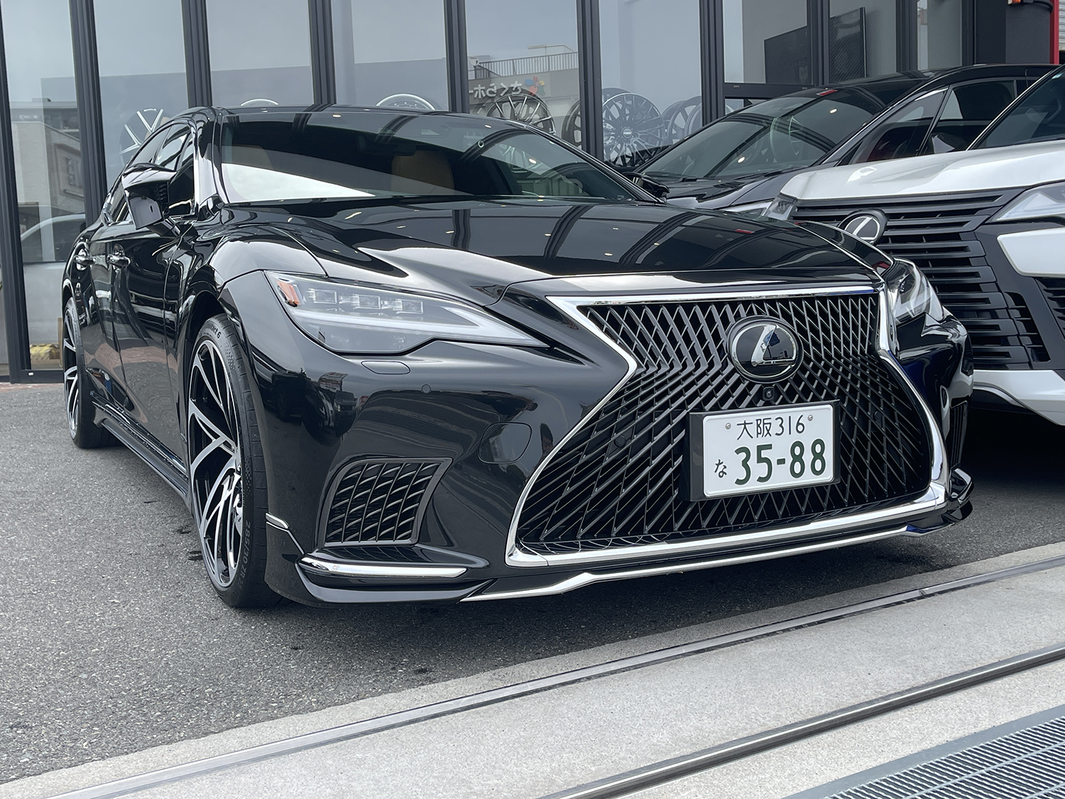 オーナー様に感謝】ご納車 レクサスLS500 モデリスタスタイルをご成約頂きまして誠に有難うございました！