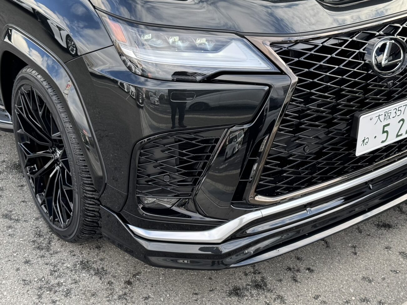 レクサスLX600 Fスポーツ仕様 UNIVERSAL DESIGN コンプリートをご成約いただき誠にありがとうございました！