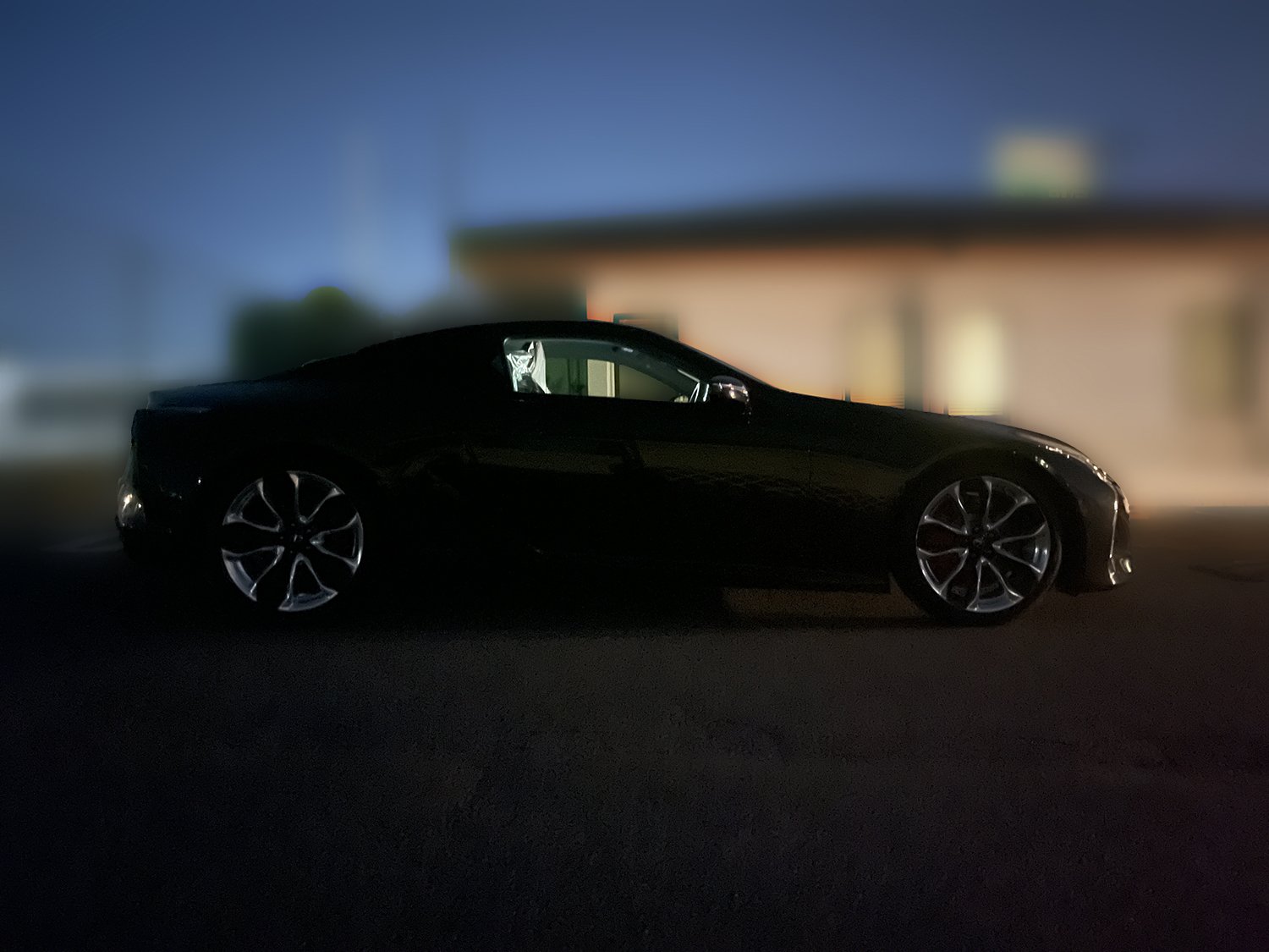 レクサスLC500hをご成約頂きまして誠に有難うございました!