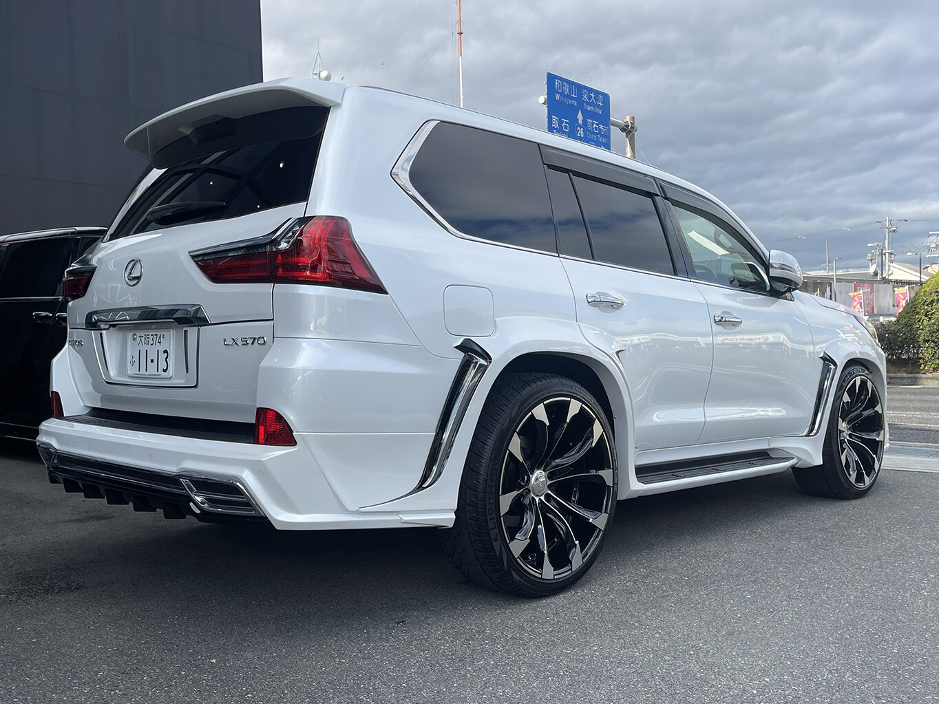 レクサス LX570 WALDコンプリートをご成約頂きまして、誠に有難うございました！