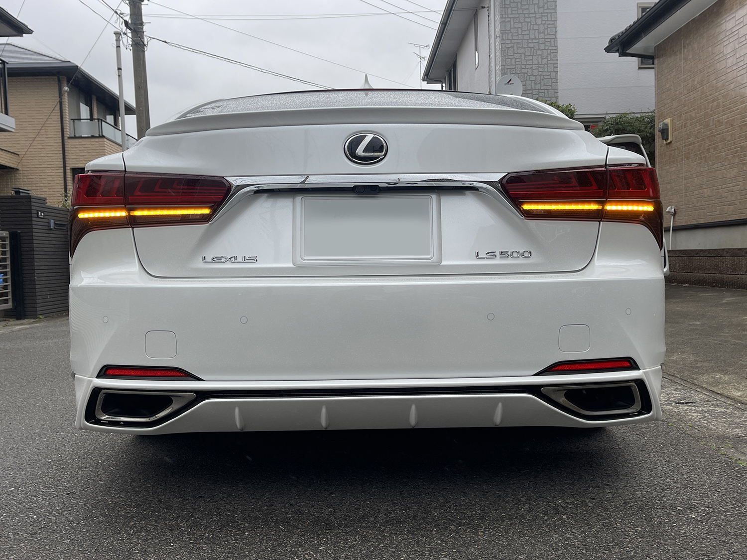 レクサスLS500 UNIVERSAL DESIGN エアロをご成約頂きまして誠に有難うございました！