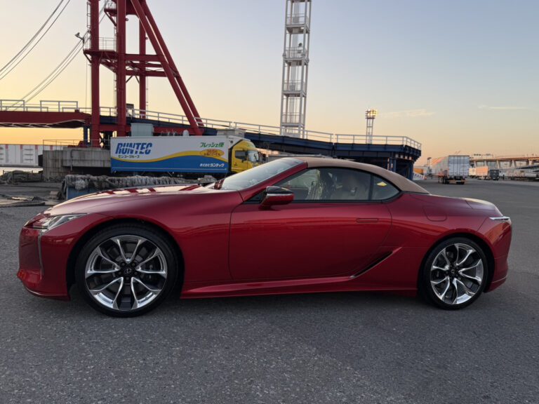 レクサスLC500 コンバーチブルをご成約いただきまして誠に有難うございました！