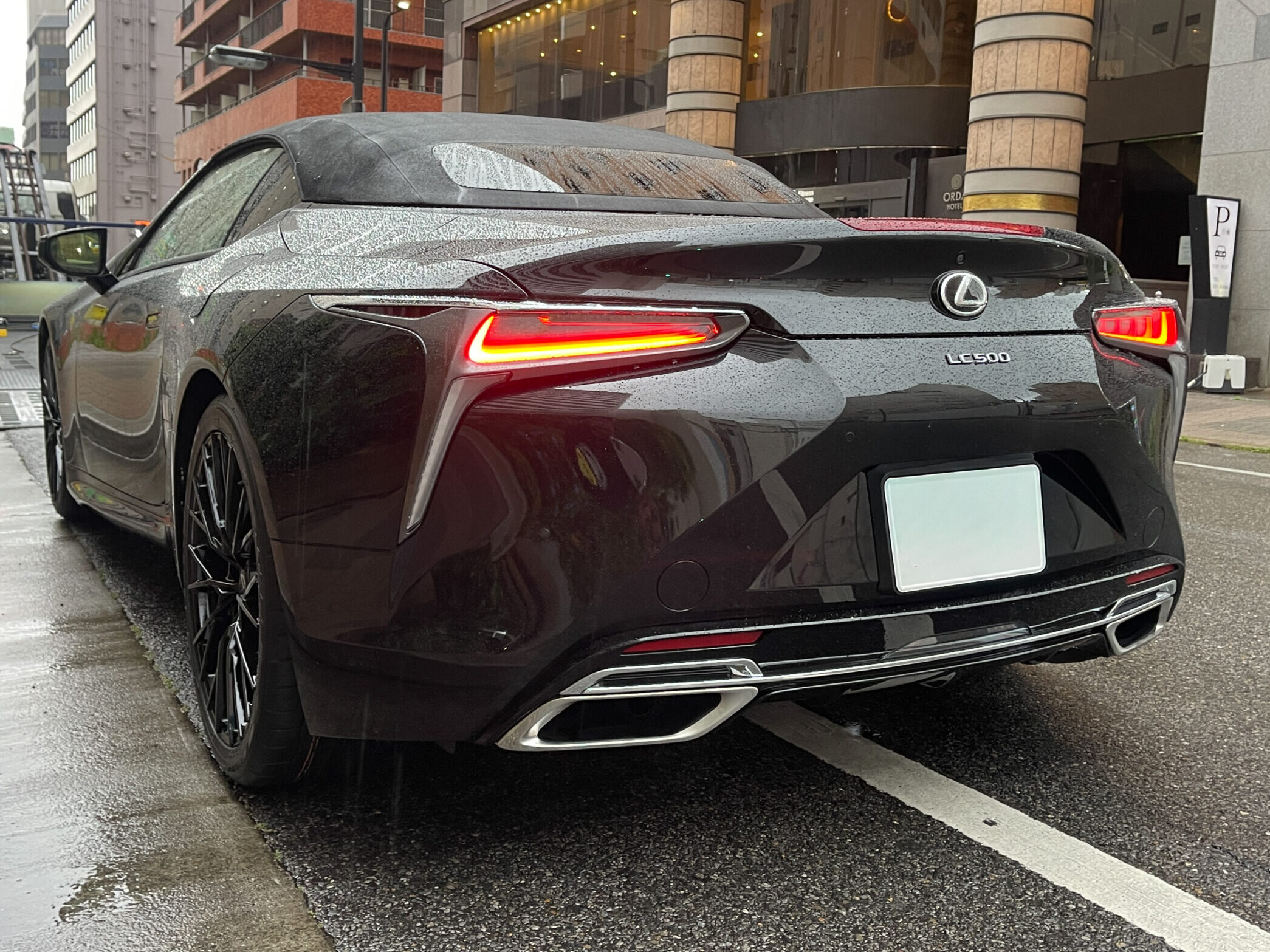 レクサスLC500 コンバーチブル UNIVERSAL DESIGN FF01M をご成約いただきまして誠に有難うございました!