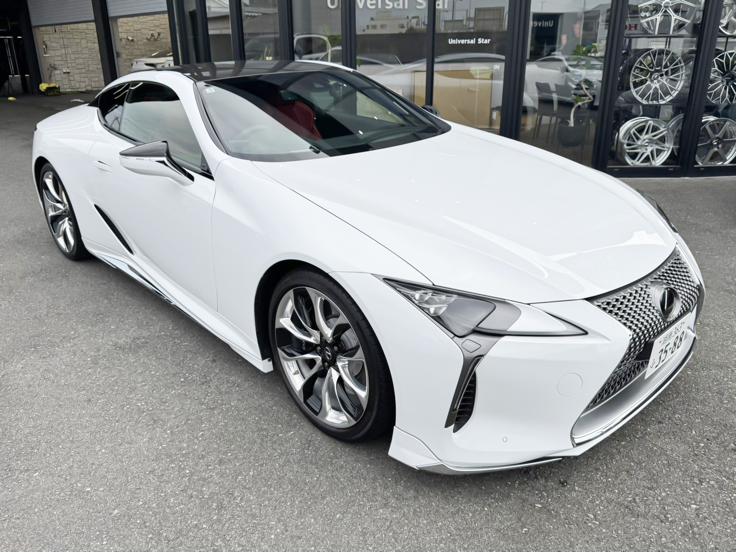 オーナー様に感謝! ご納車♪ レクサスLC500 モデリスタスタイルをご成約いただきまして誠に有難うございました！