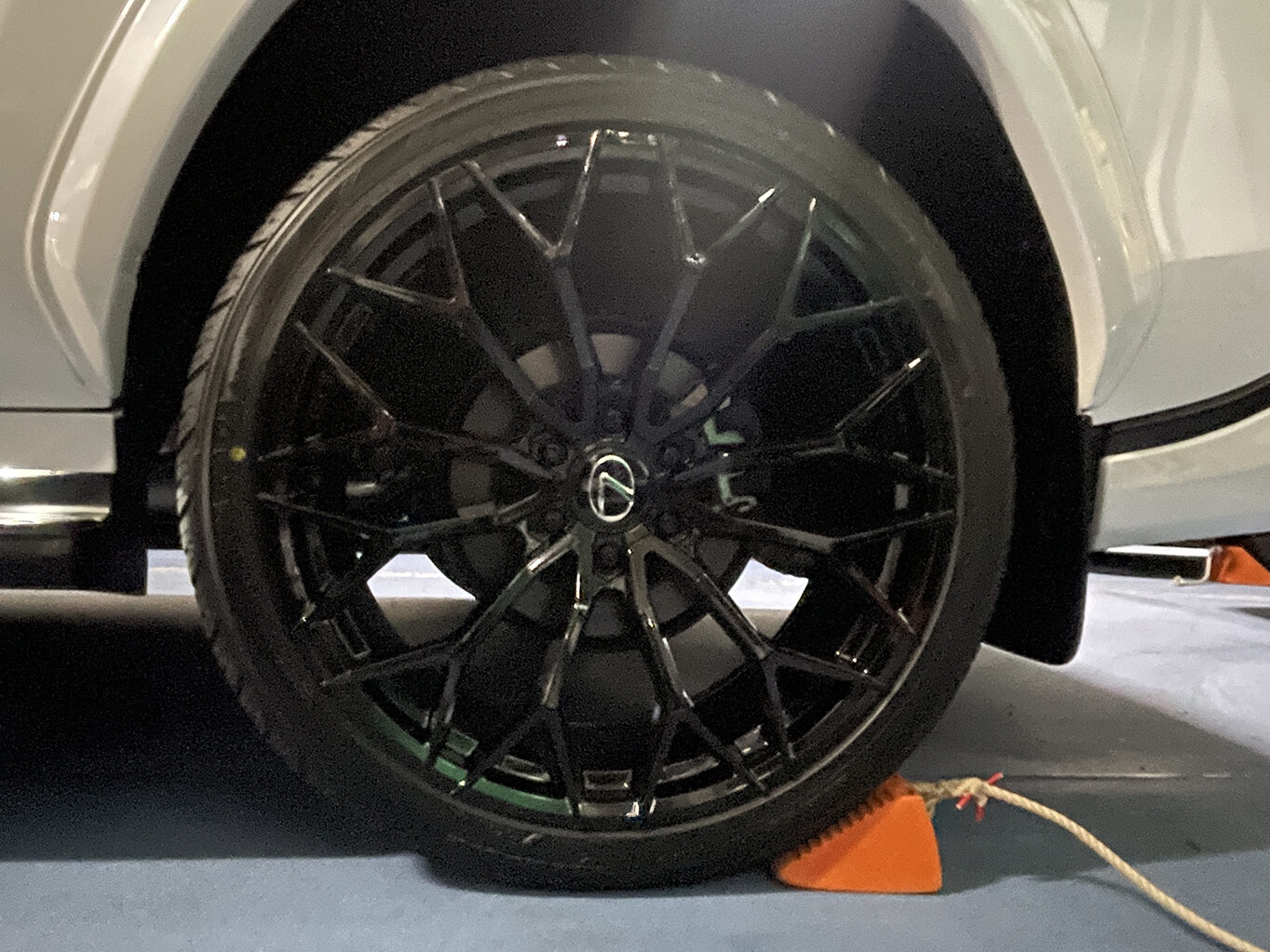レクサスLX600 Fスポーツフェイス x UNIVERSAL DESIGN コンプリートをご成約いただきまして誠に有難うございました!