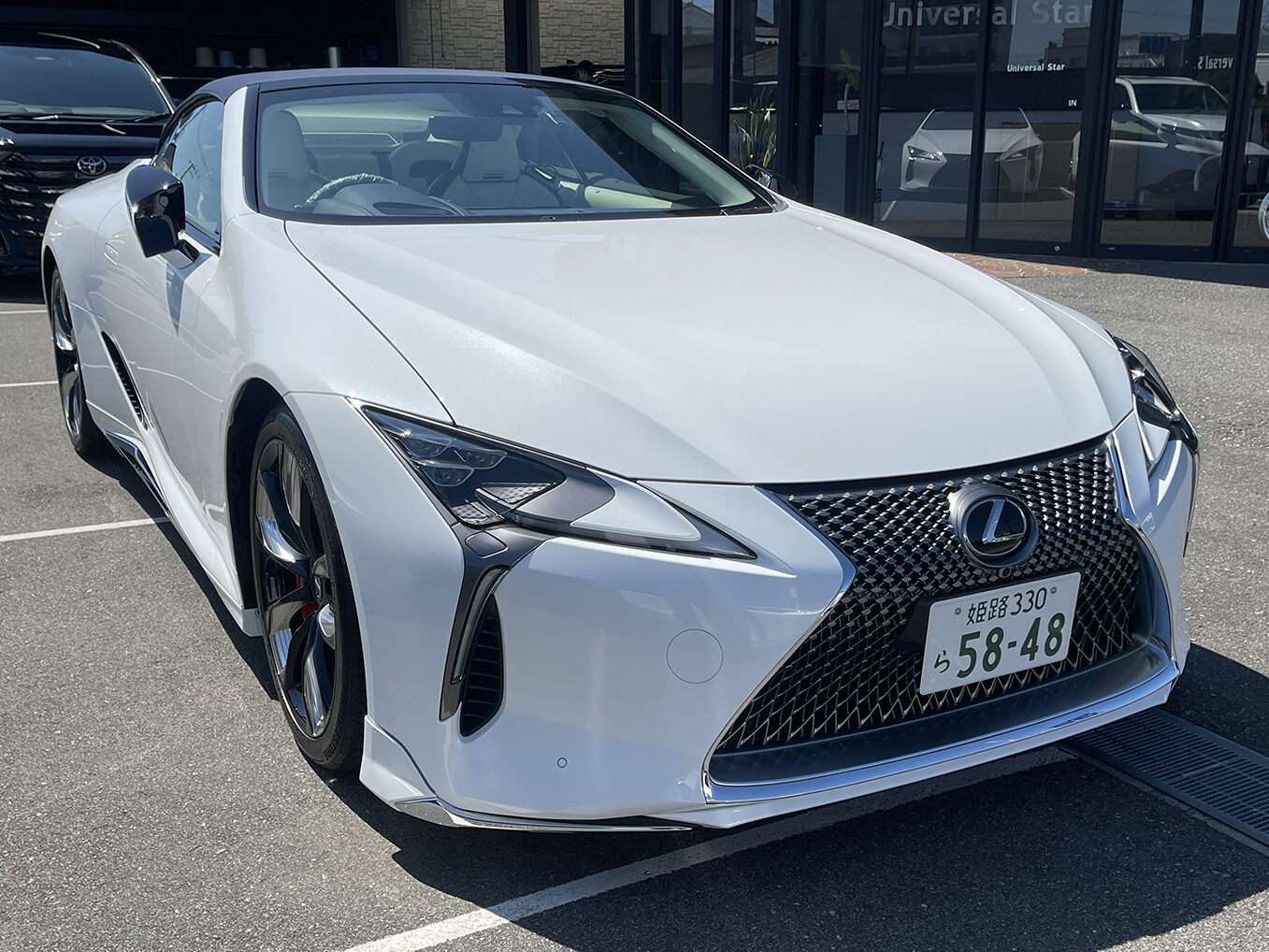 オーナー様に感謝! ご納車♪ レクサスLC500 コンバーチブル モデリスタスタイルをご成約いただきまして誠に有難うございました！