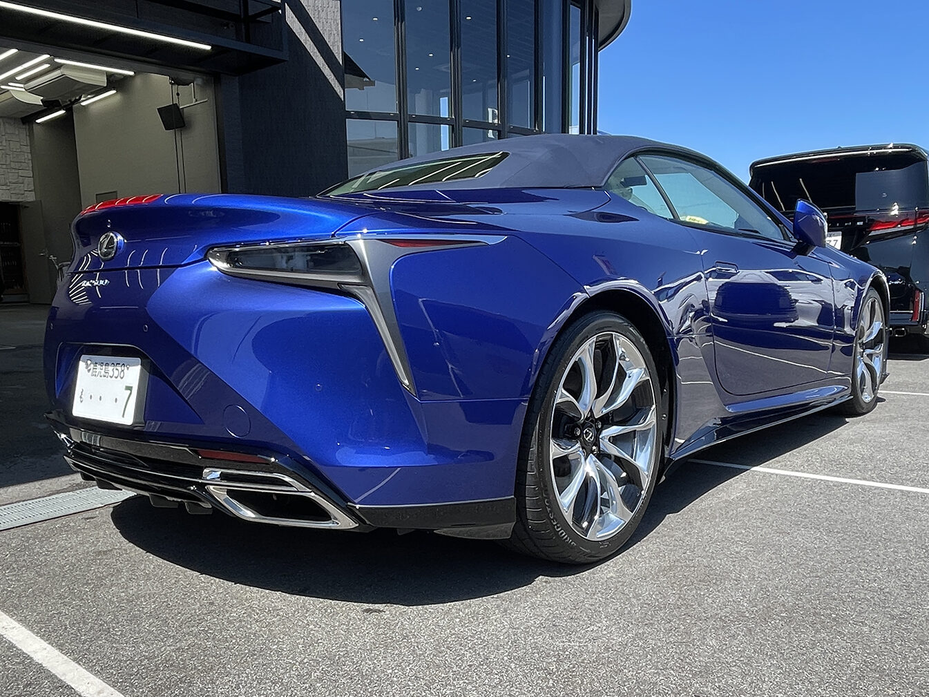 レクサスLC500 コンバーチブル ストラクチュラルブルーをご成約いただきまして誠に有難うございました!