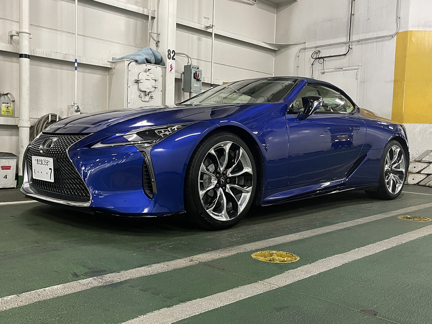 レクサスLC500 コンバーチブル ストラクチュラルブルーをご成約いただきまして誠に有難うございました!