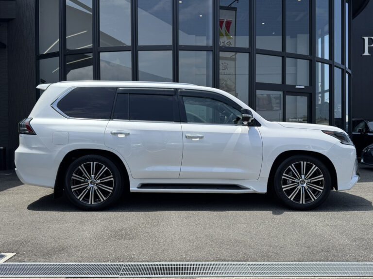 レクサスLX570をご成約いただきまして誠に有難うございました！
