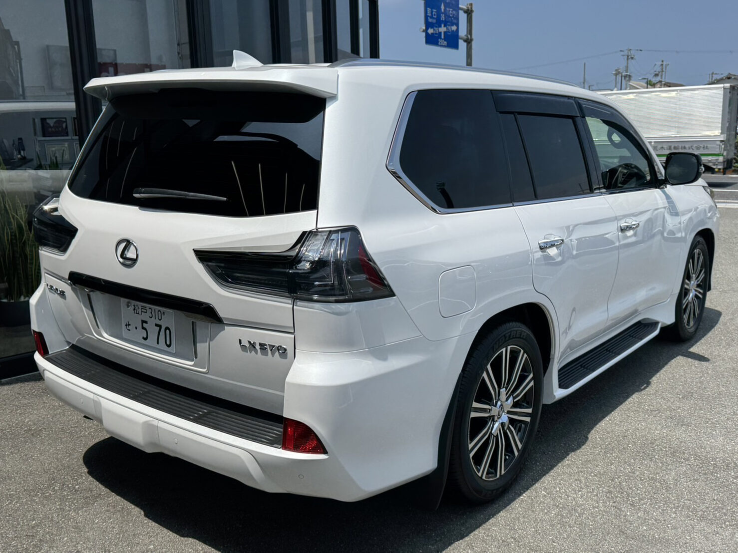 レクサスLX570をご成約いただきまして誠に有難うございました！