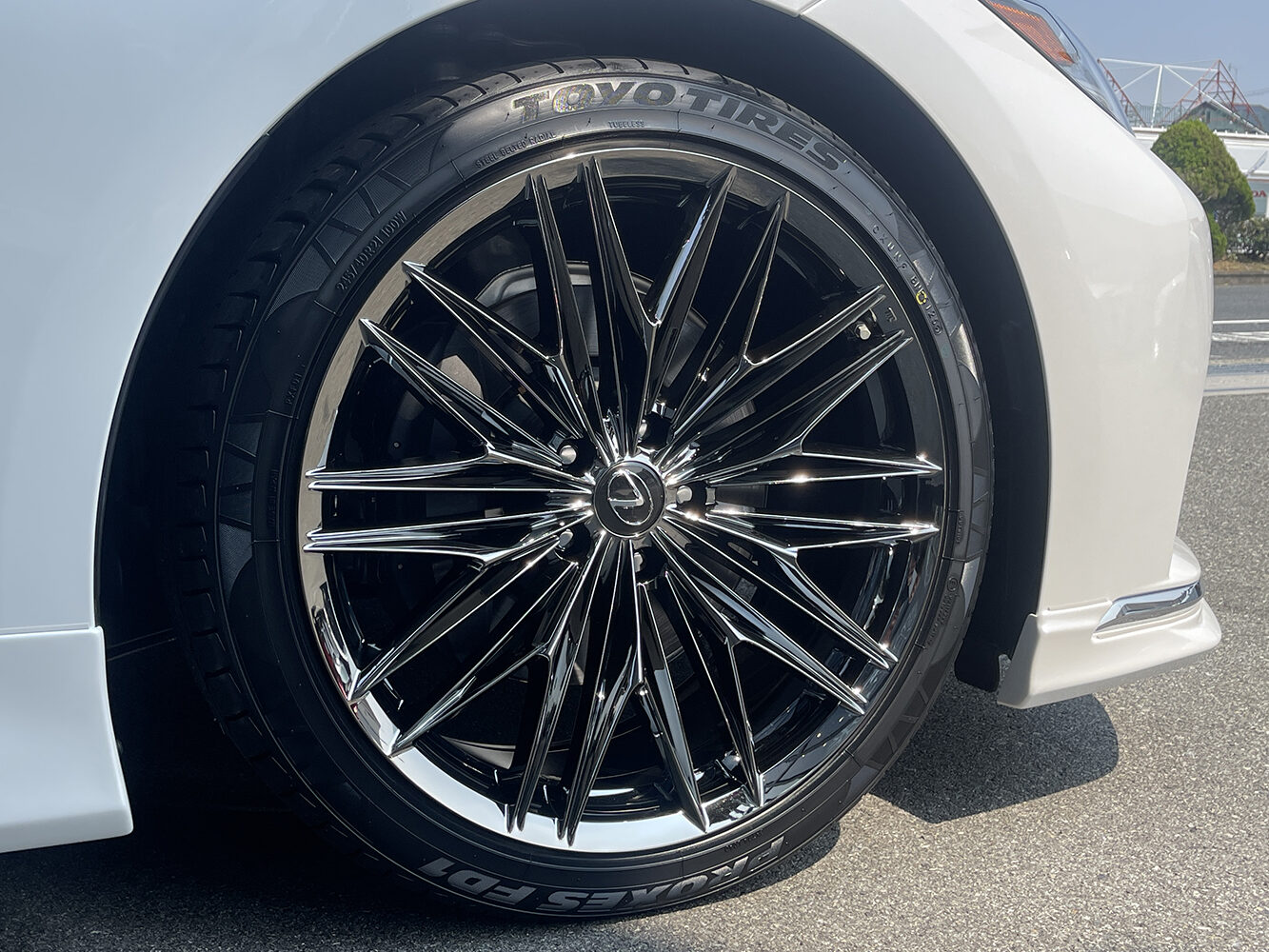 レクサスLS500 UNIVERSAL DESIGN コンプリートをご成約頂きまして誠に有難うございました!