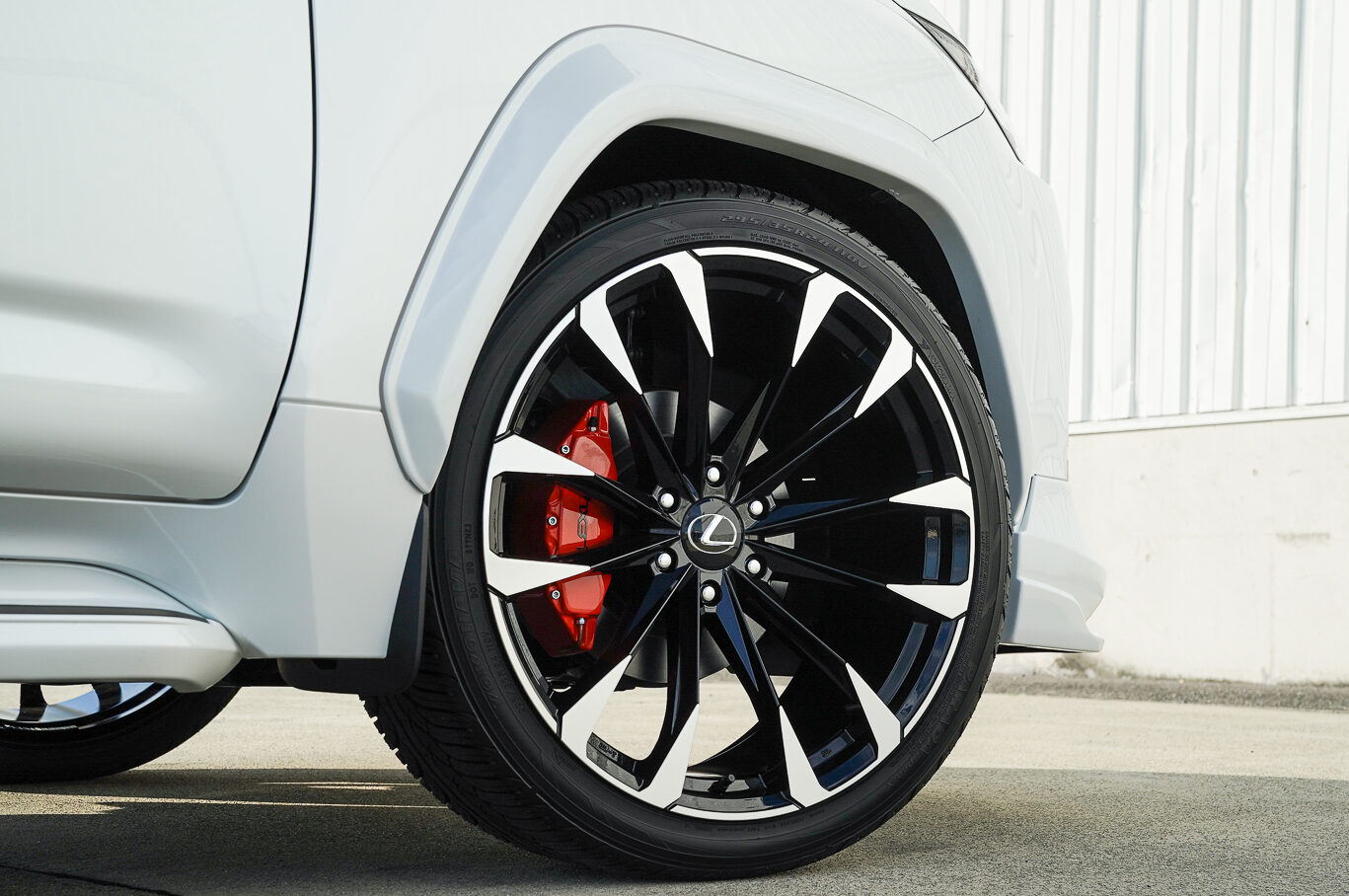 LEXUS LX600 LX700h UNIVERSAL DESIGN エアロパーツ オーバーフェンダー 24インチ 