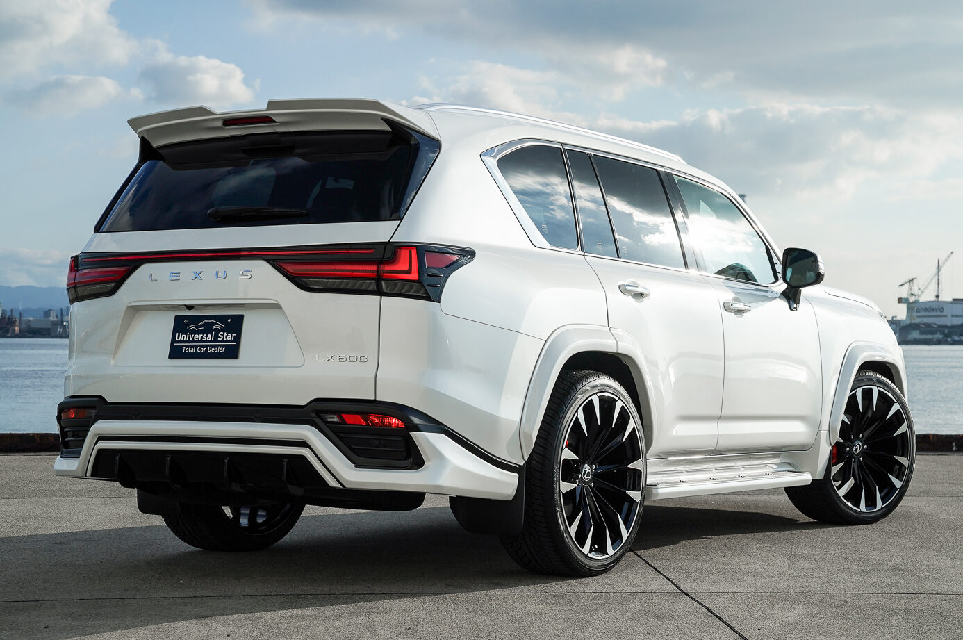 LEXUS LX600 LX700h UNIVERSAL DESIGN エアロパーツ オーバーフェンダー 24インチ